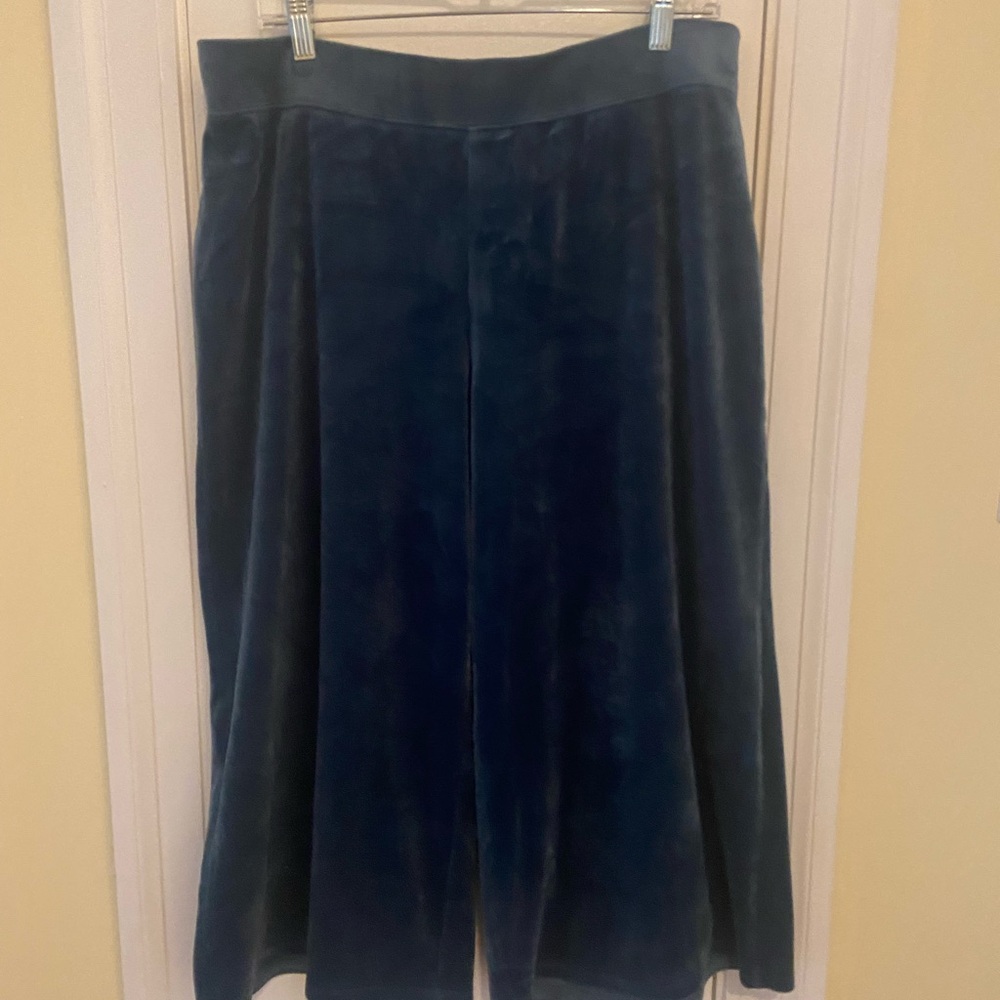 Denim&Co Teal Velour Wide Leg Crop Pant